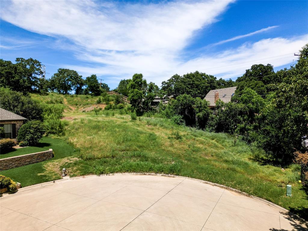 2001 Windswept Court Arlington, TX 76012 - Photo 4 of 6