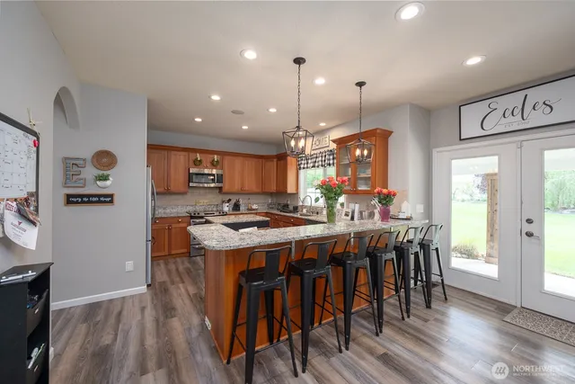 $699,000 | 331 Viewmont Drive Southeast, Moses Lake, WA 98837