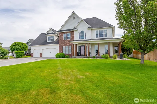 $699,000 | 331 Viewmont Drive Southeast, Moses Lake, WA 98837