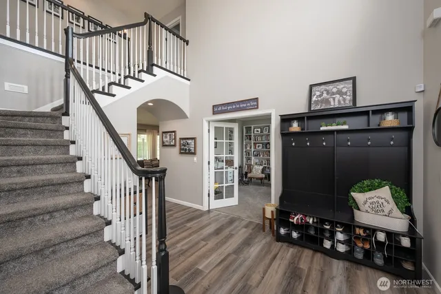 $699,000 | 331 Viewmont Drive Southeast, Moses Lake, WA 98837