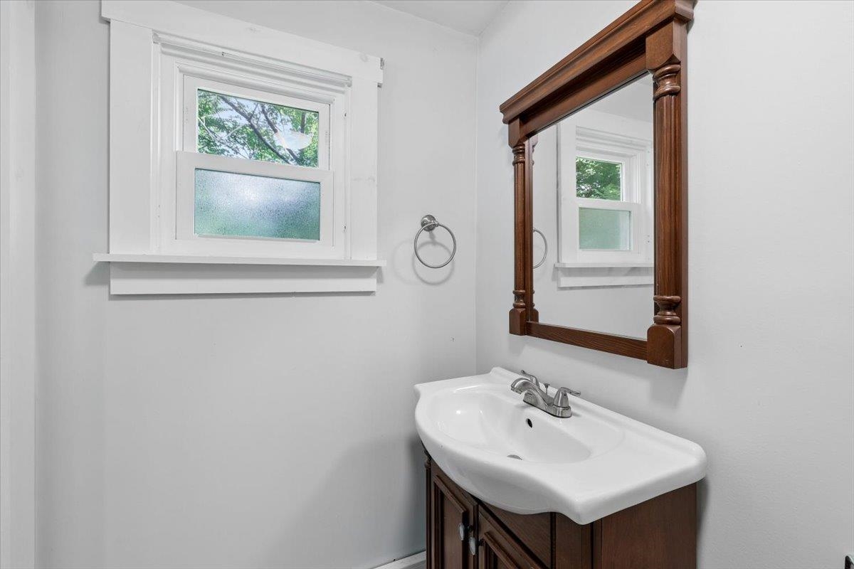 292 Buckley Road Weare, NH 03281 - Photo 19 of 40