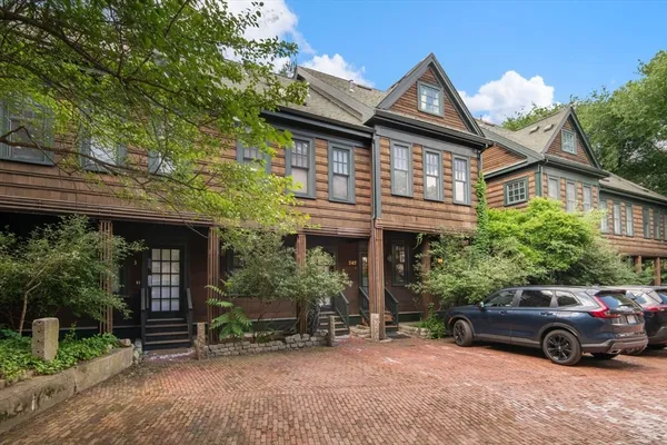 $5,850 | 247 River Street, Unit 2, Cambridge, MA 02139