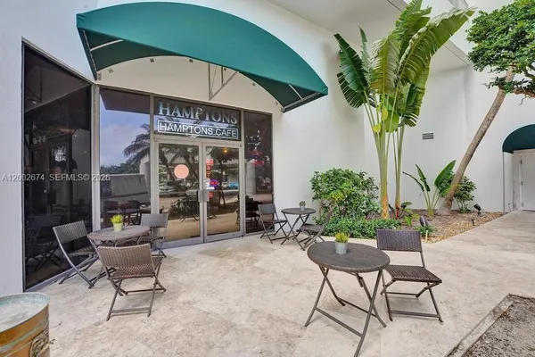 $549,000 | 20281 East Country Club Drive, Unit 2104, Aventura, FL 33180