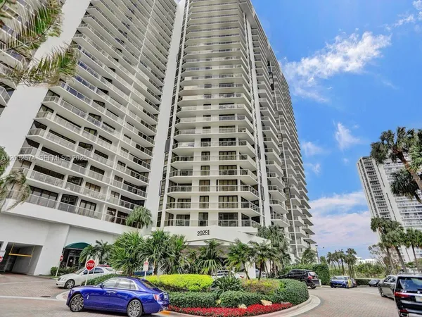 $549,000 | 20281 East Country Club Drive, Unit 2104, Aventura, FL 33180