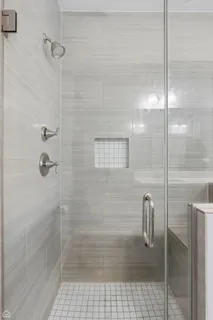 $549,900 | 3047 North Oakley Avenue, Unit 205, Chicago, IL 60618