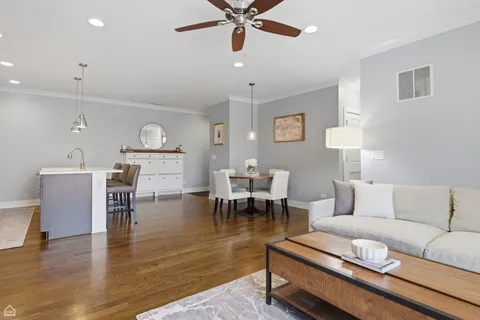 $549,900 | 3047 North Oakley Avenue, Unit 205, Chicago, IL 60618