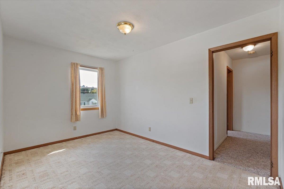 1129 48th Street Moline, IL 61265 - Photo 17 of 34