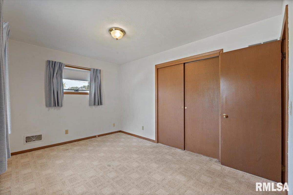 1129 48th Street Moline, IL 61265 - Photo 22 of 34