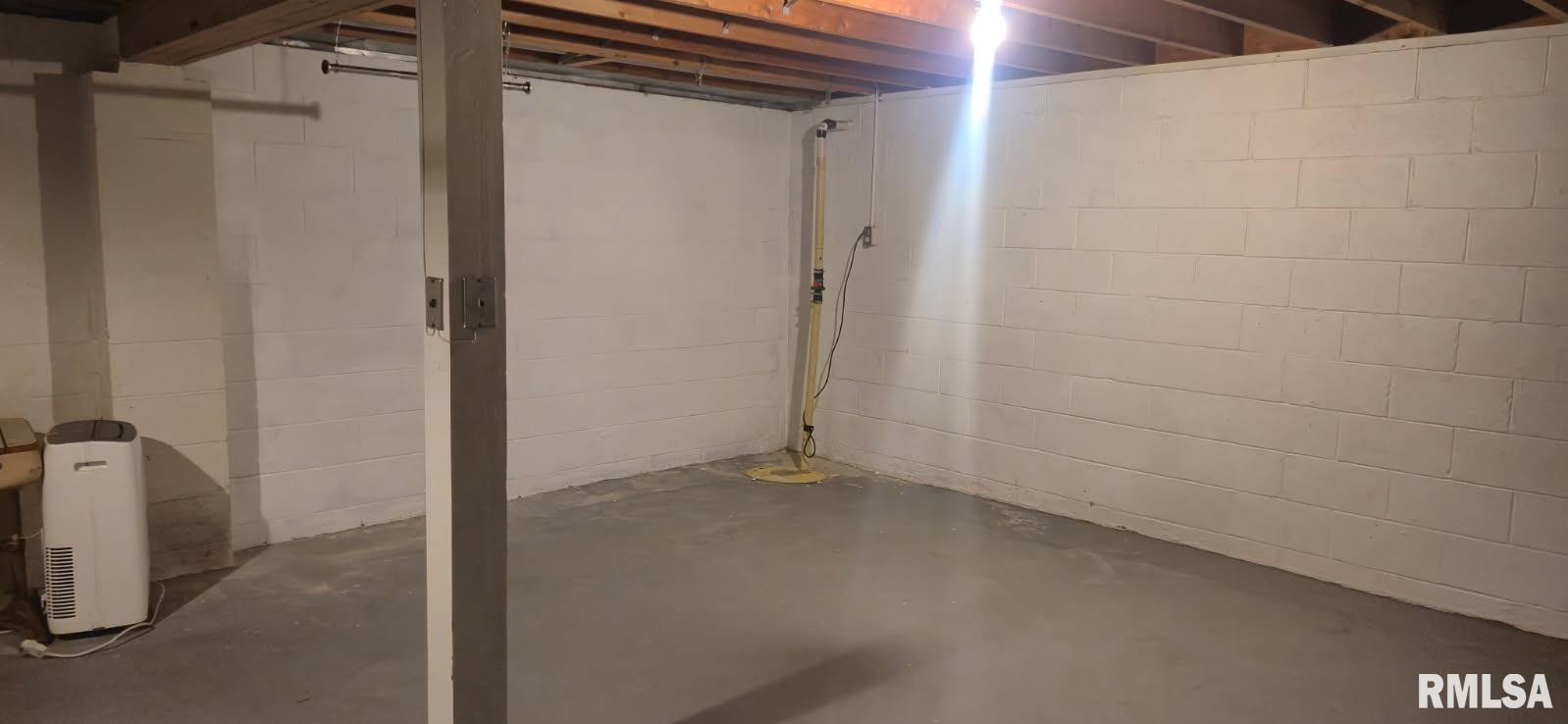 1129 48th Street Moline, IL 61265 - Photo 28 of 34