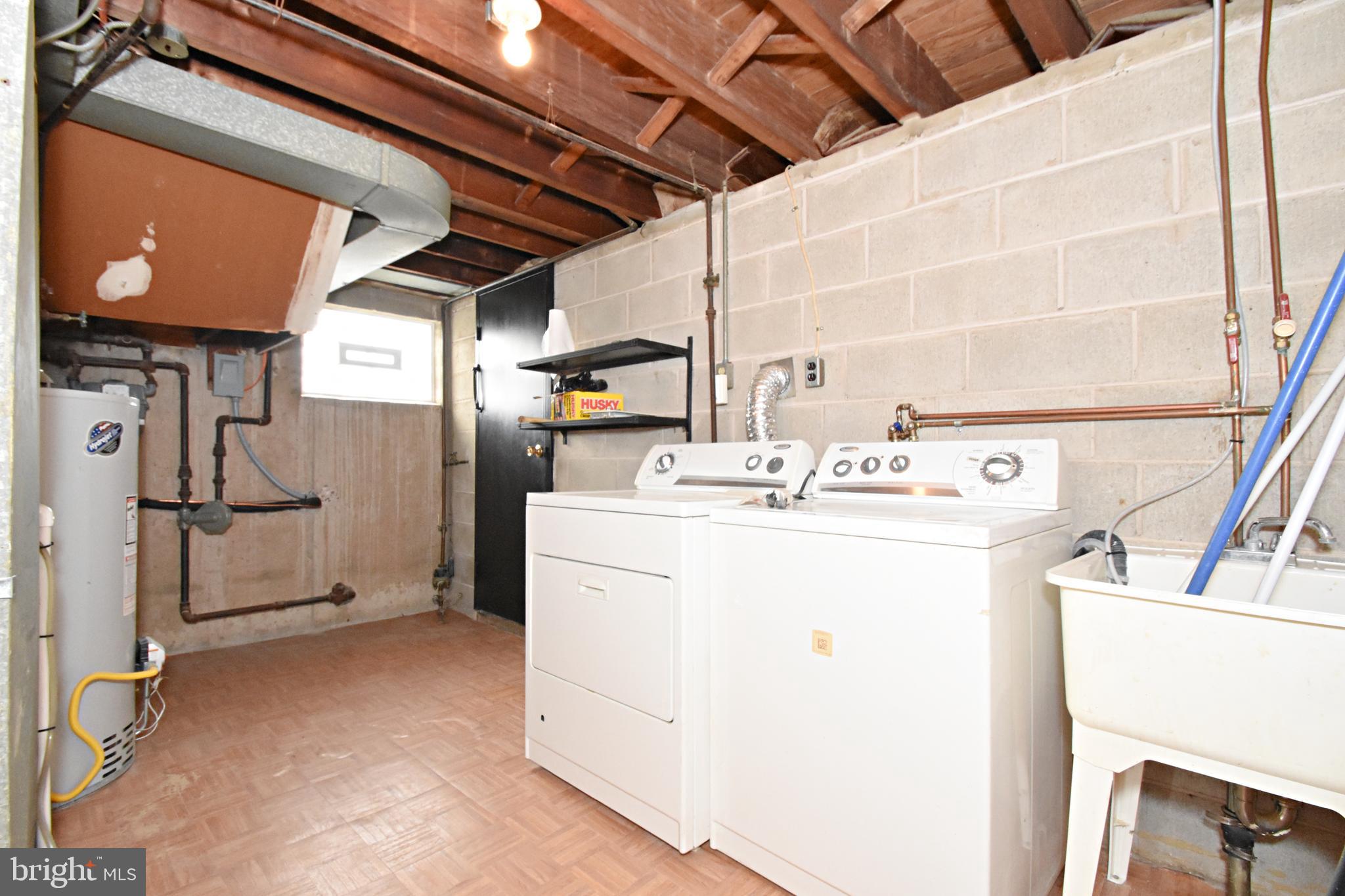 12410 Rambler Road Philadelphia, PA 19154 - Photo 30 of 36 Laundry Room