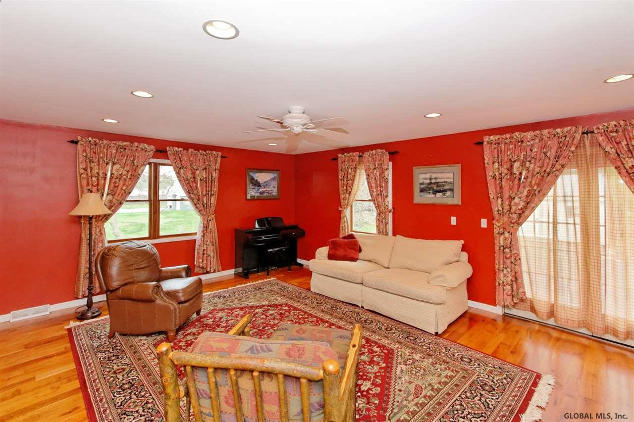 23 Osborne Road Colonie, NY 12205 - Photo 11 of 25 Photo 11