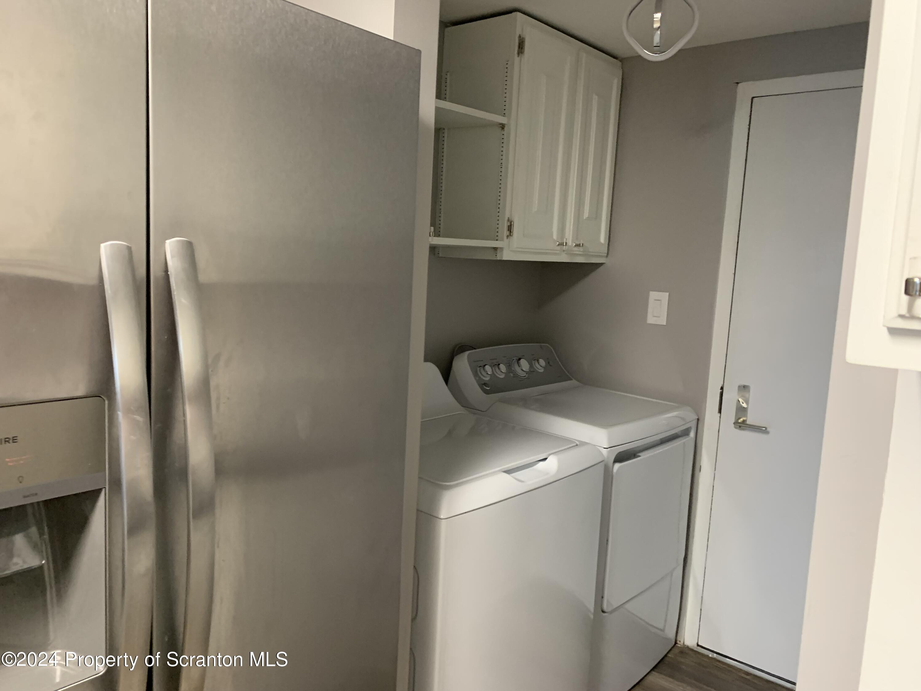 550 Clay Avenue, Unit 9B Scranton, PA 18510 - Photo 4 of 15 a utility room with dryer and washer