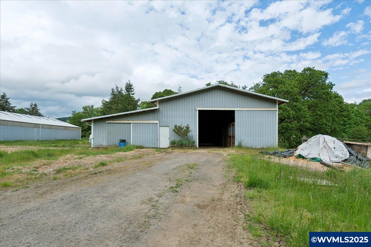 21470 Southwest Eagle Point Road McMinnville, OR 97128 - Photo 35 of 50 Gallery Image 35