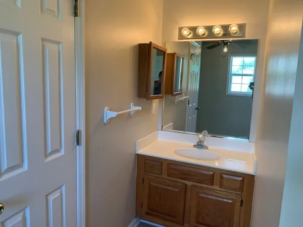 $2,050 | 2306 Pumpkin Creek Lane, Spring Hill, TN 37174