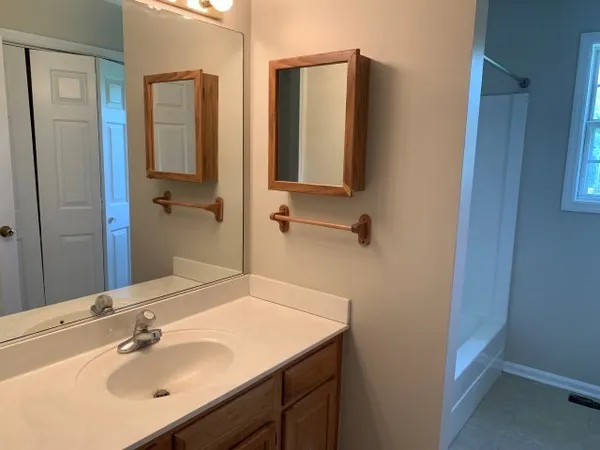 $2,050 | 2306 Pumpkin Creek Lane, Spring Hill, TN 37174