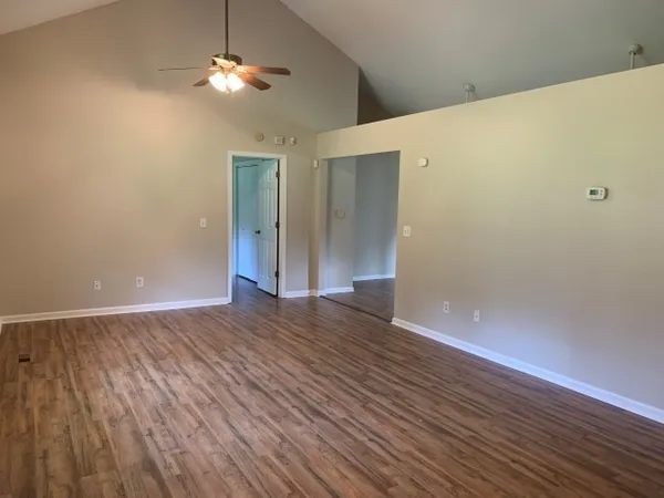 $2,050 | 2306 Pumpkin Creek Lane, Spring Hill, TN 37174