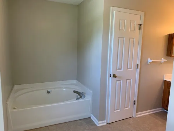 $2,050 | 2306 Pumpkin Creek Lane, Spring Hill, TN 37174