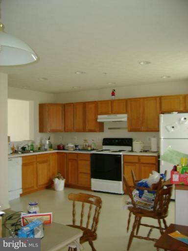 9711 Selfridge Road Middle River, MD 21220 - Photo 4 of 7 Kitchen