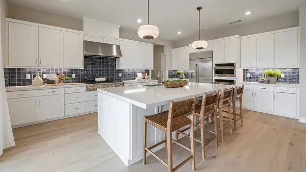 $1,249,990 | 24320 Corte Cambur, Valencia, CA 91354