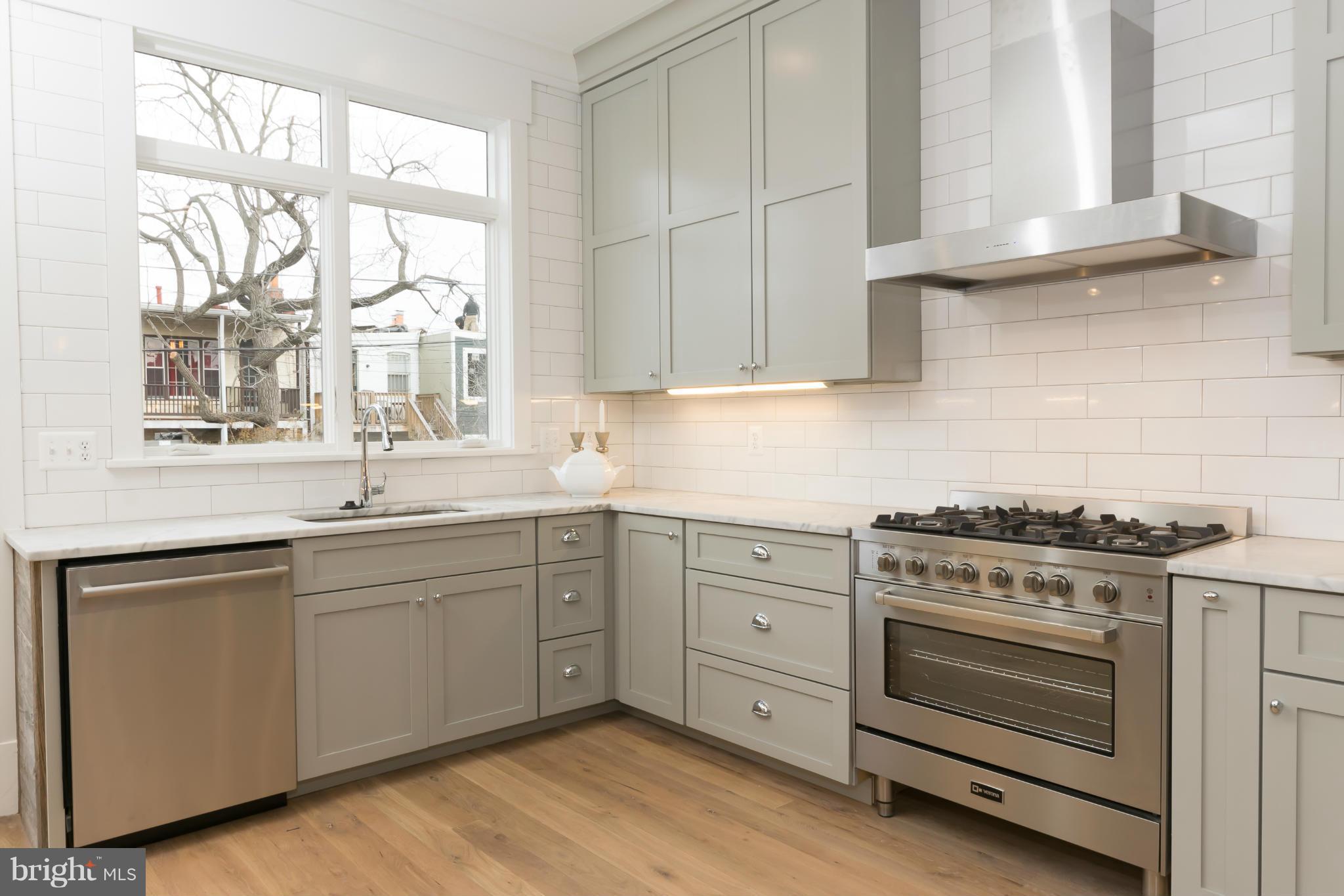 237 12th Street Northeast Washington, DC 20002 - Photo 13 of 30 Kitchen