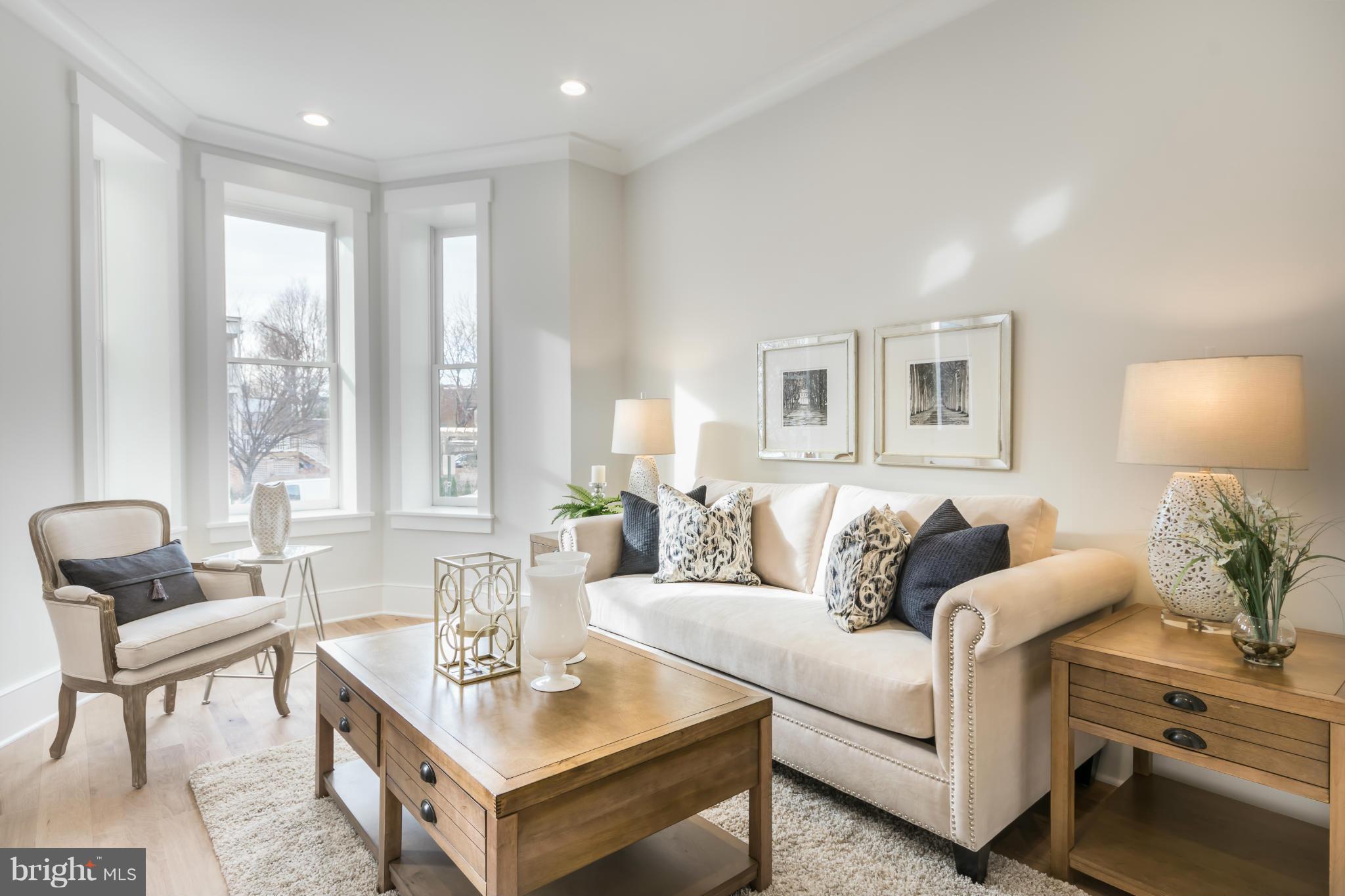 237 12th Street Northeast Washington, DC 20002 - Photo 5 of 30 Living Room