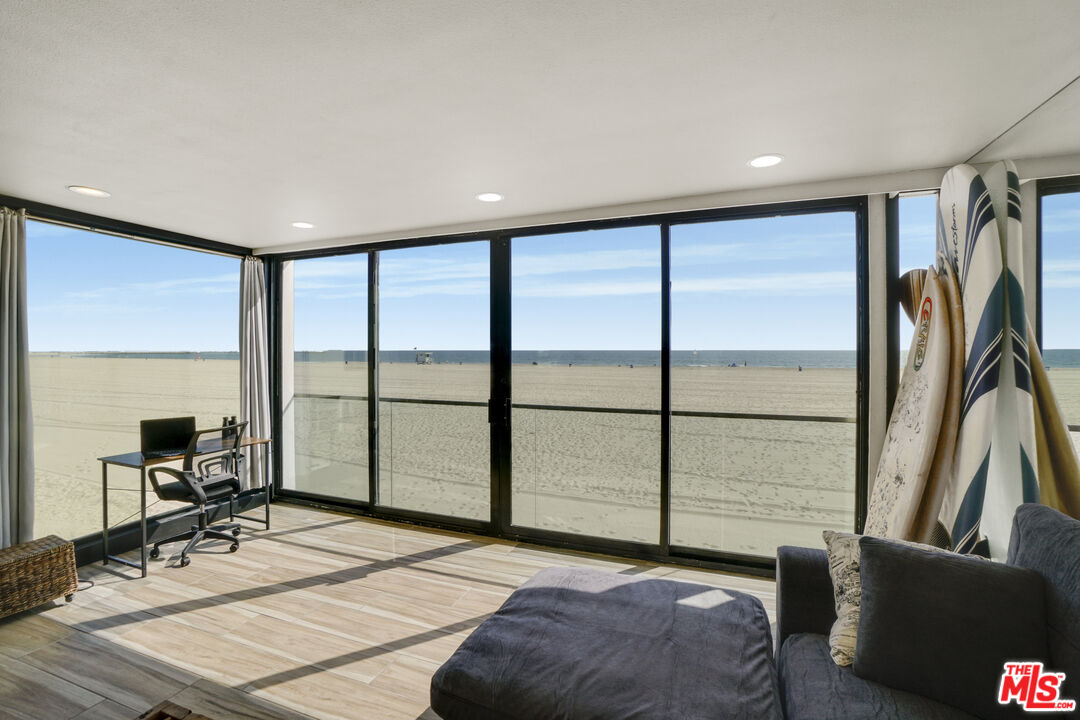 1 Jib Street, Unit 101 Marina del Rey, CA 90292 - Photo 8 of 46