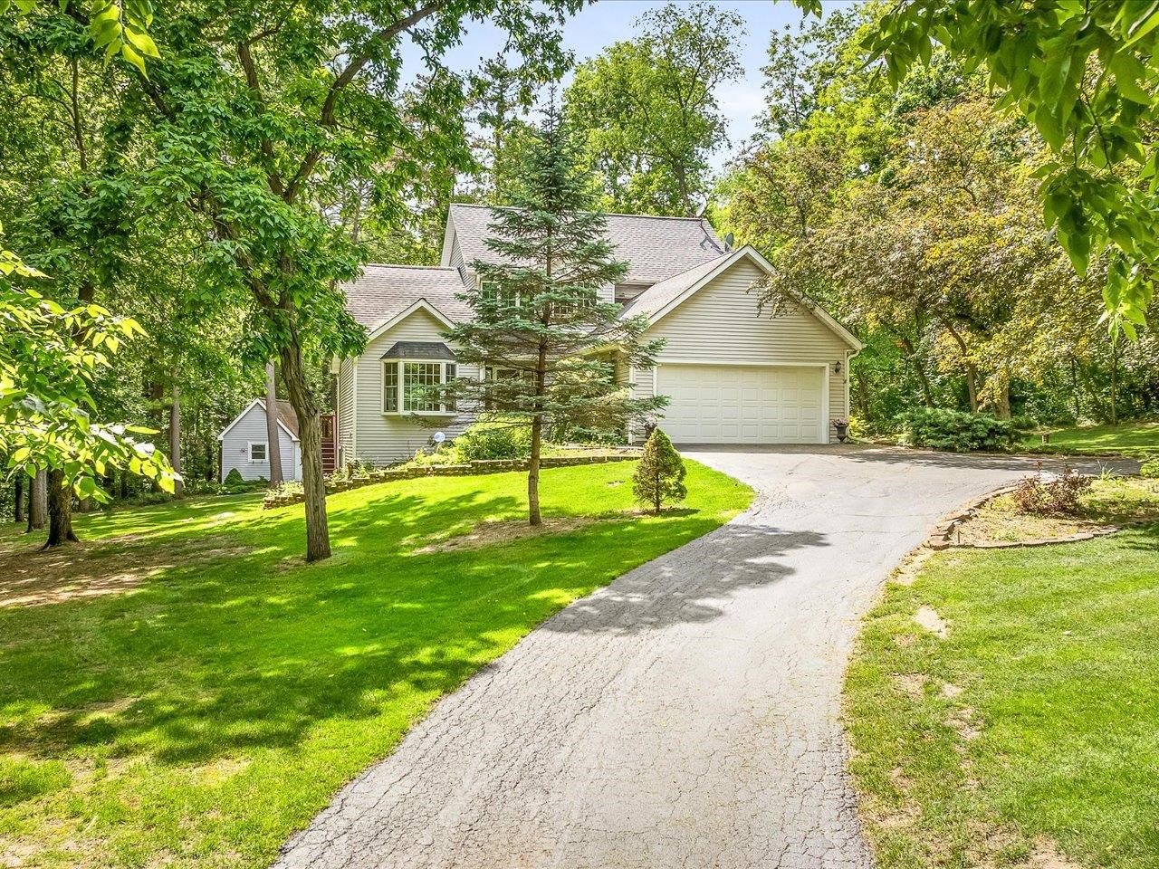 6468 North Deer Path Road Oregon, IL 61061 - Photo 3 of 53