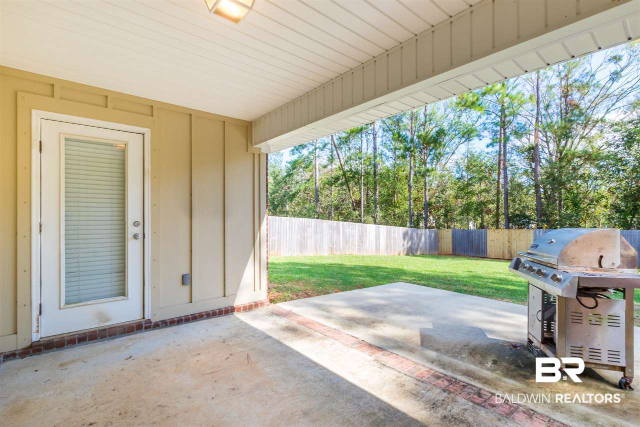 13832 Shea Circle Foley, AL 36535 - Photo 21 of 26 Covered Patio