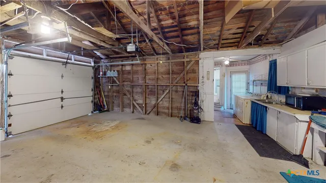 a view of a storage & utility room