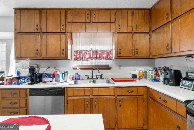 $155,000 | 8198 Tupelo Trail, Jonesboro, GA 30236