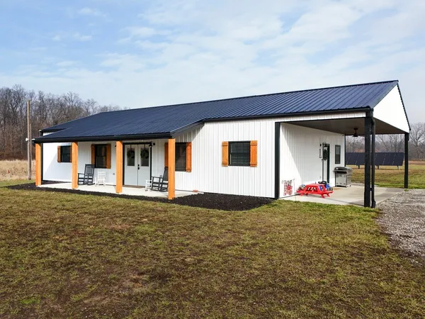 $275,000 | 564 Stave Mill Road, Murphysboro, IL 62966