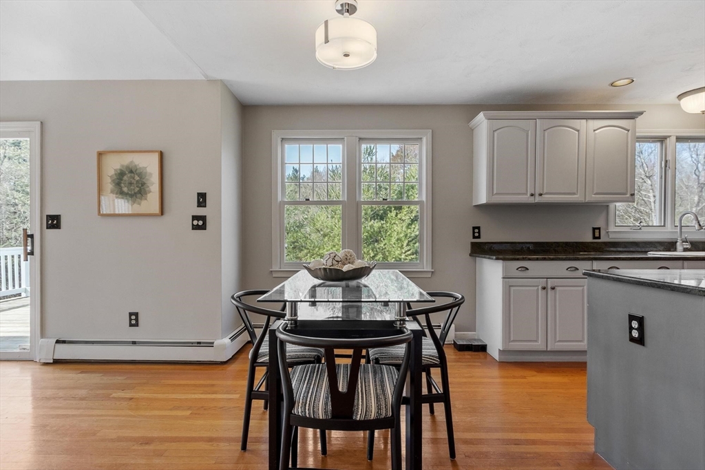 54 Kettle Hole Road Bolton, MA 01740 - Photo 11 of 37