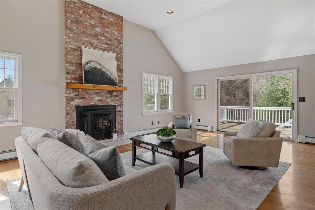 54 Kettle Hole Road Bolton, MA 01740 - Photo 17 of 37