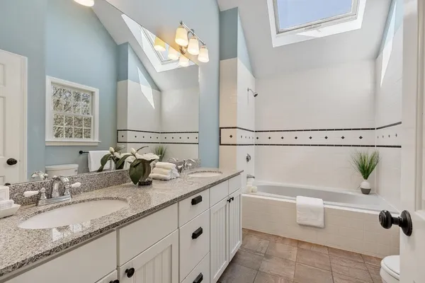 $889,000 | 54 Kettle Hole Road, Bolton, MA 01740