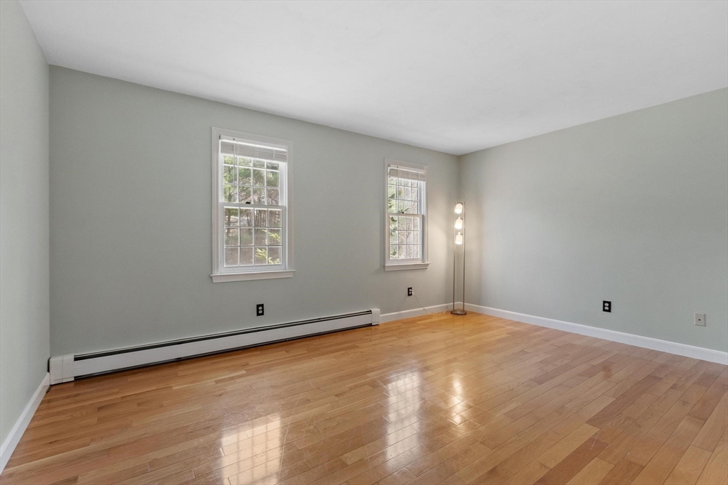 54 Kettle Hole Road Bolton, MA 01740 - Photo 29 of 37