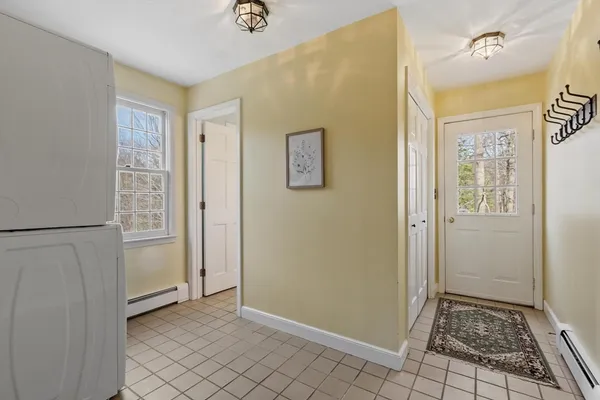 $889,000 | 54 Kettle Hole Road, Bolton, MA 01740