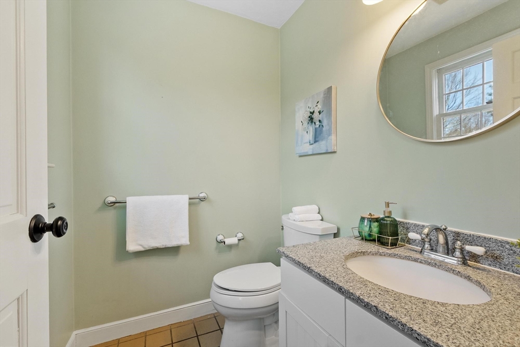 54 Kettle Hole Road Bolton, MA 01740 - Photo 34 of 37