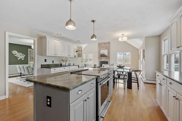 $889,000 | 54 Kettle Hole Road, Bolton, MA 01740