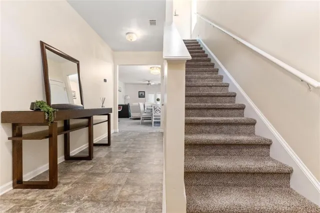 a view of entryway and hall