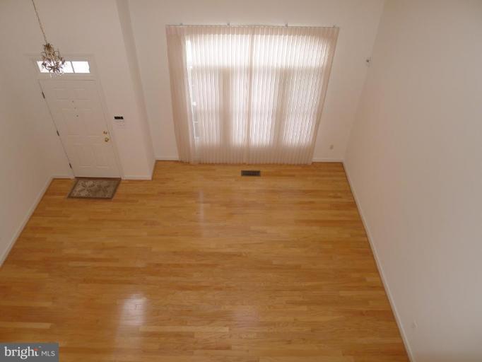 382 Colony Point Place Edgewater, MD 21037 - Photo 5 of 26 Family Room