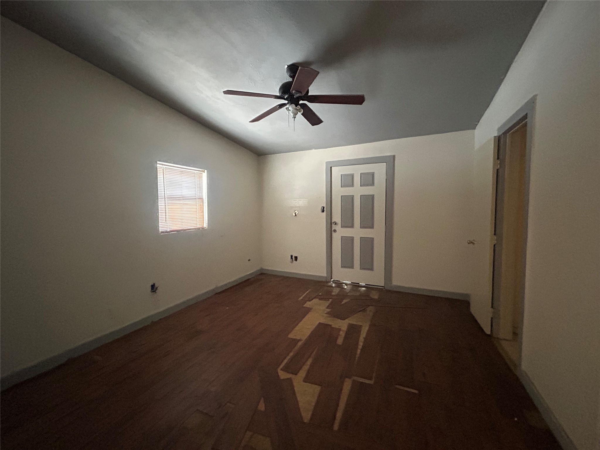 16 Stiles Street Houston, TX 77011 - Photo 5 of 15