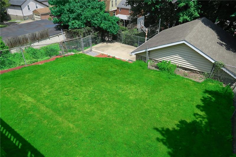 124 Ridgewood Avenue Pittsburgh, PA 15229 - Photo 19 of 21 Fenced Back Yard
