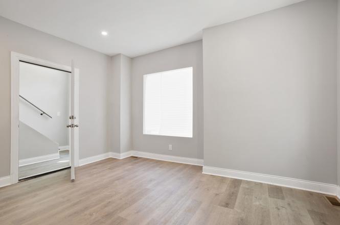 843 East 65th Street, Unit 1 Chicago, IL 60637 - Photo 4 of 9