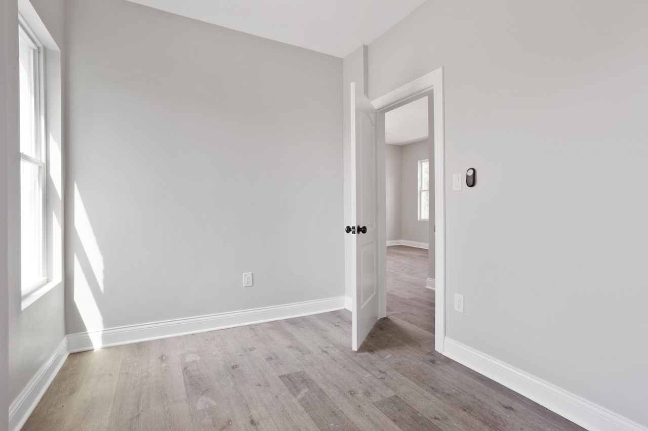 843 East 65th Street, Unit 1 Chicago, IL 60637 - Photo 6 of 9