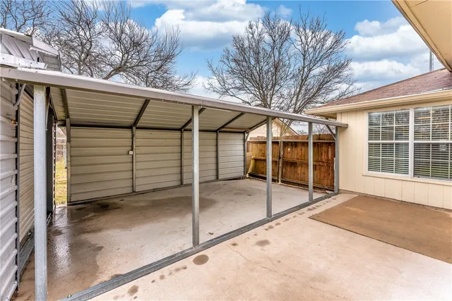 $2,400 | 707 Central Drive, Georgetown, TX 78628