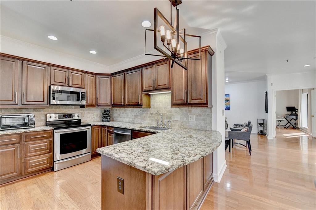 2865 Lenox Road Northeast, Unit 409 Atlanta, GA 30324 - Photo 11 of 38