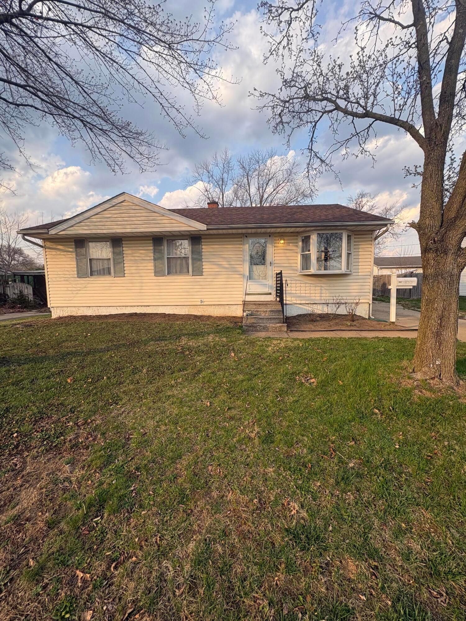 882 Grenada Road Columbus, OH 43207 - Photo 1 of 5 IMG_6653