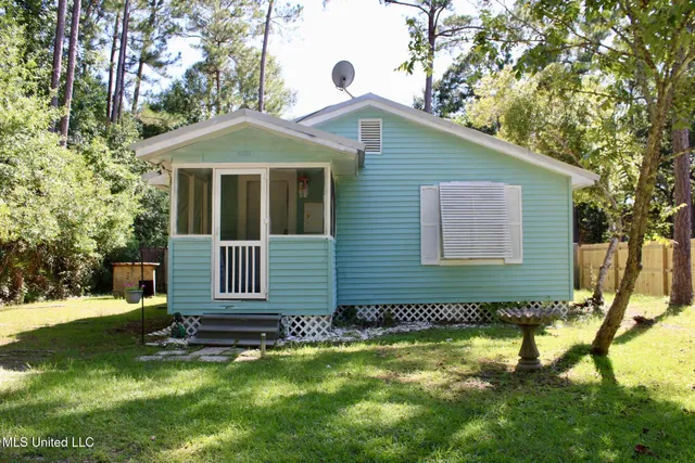 $149,900 | 1401 Ash Street, Ocean Springs, MS 39564