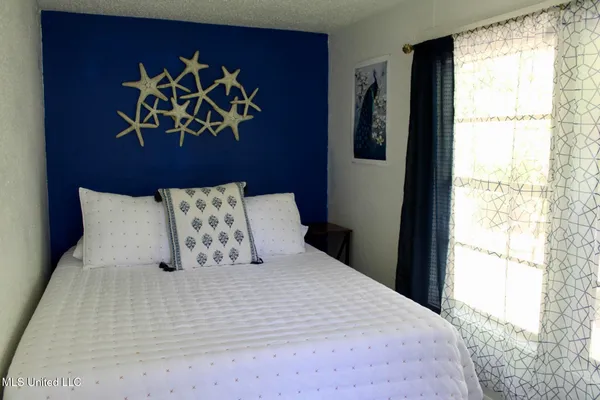 $137,500 | 1401 Ash Street, Ocean Springs, MS 39564