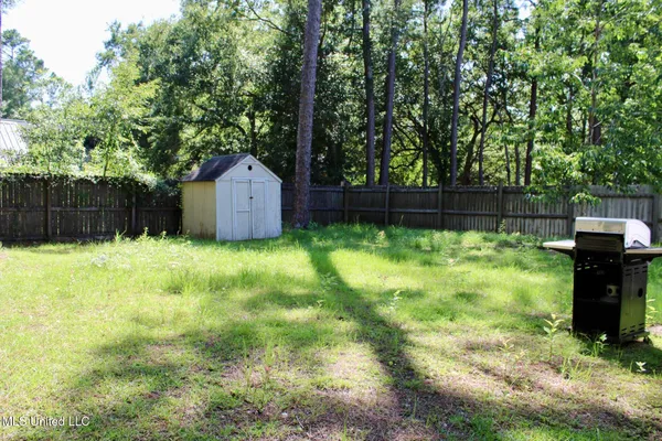 $137,500 | 1401 Ash Street, Ocean Springs, MS 39564